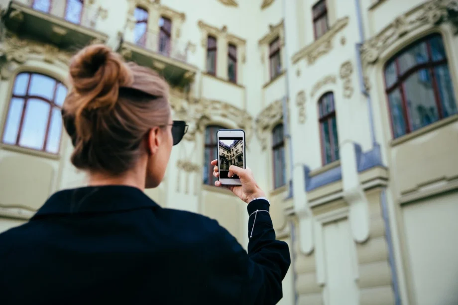 The Ultimate Instagram Story Saver Guide